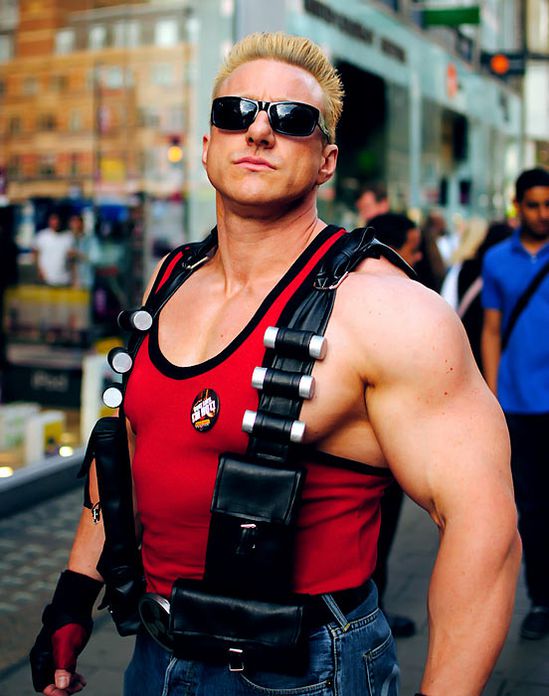 cosplay-Duke-Nukem.jpg