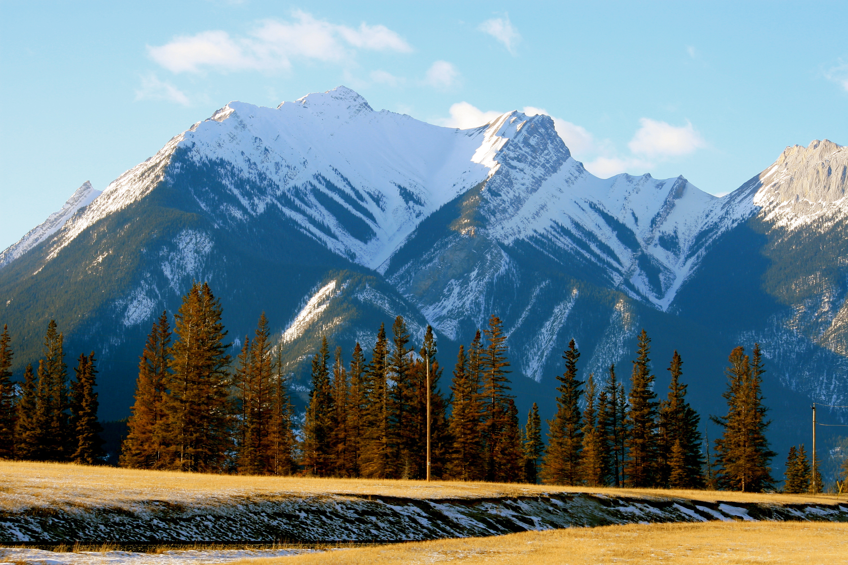 Rocky-Mountains-Alberta-.jpeg